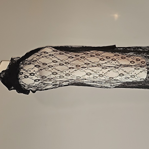 Planet Spirit Black Lace Hooded Cape NWOT Halloween Witch Day of the Dead 56" - Picture 11 of 14